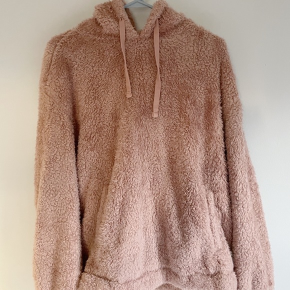 BLUSH PINK FUZZY FLEECE HOODIE - Picture 1 of 1